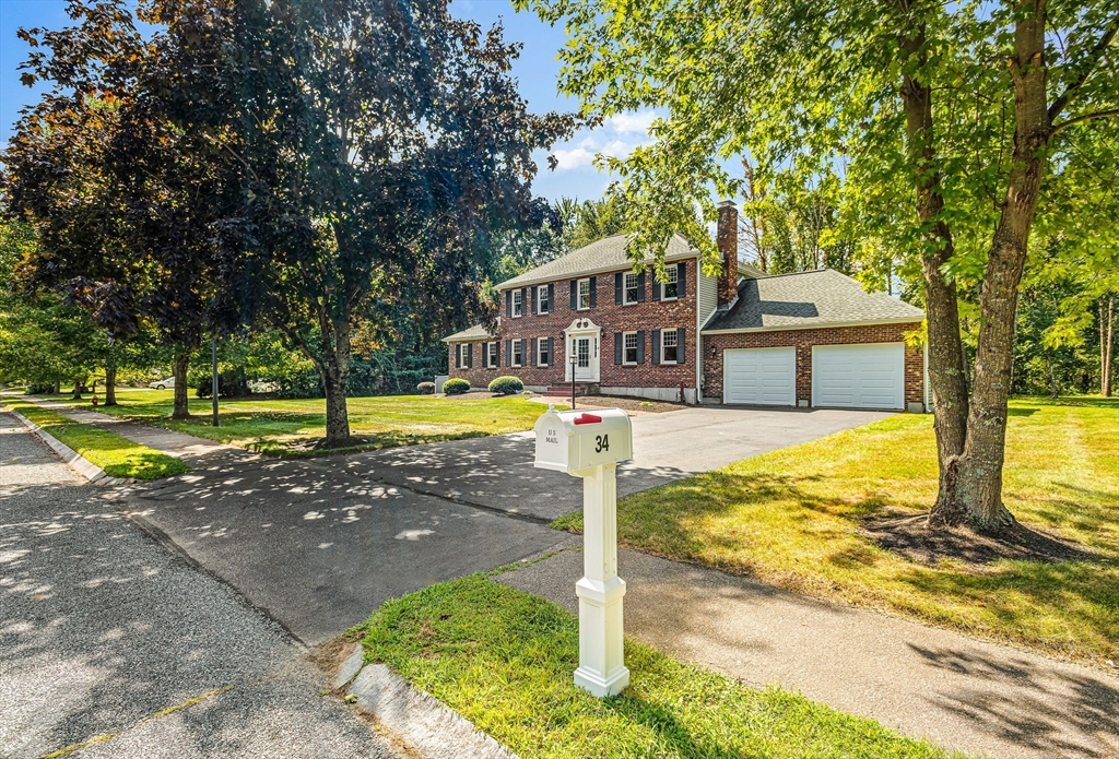 34 Smith Road Mansfield, MA 02048 - Photo 5 of 36 Gallery Image 5