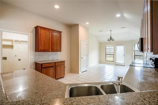$2,195 | 7612 Burton Lane, McKinney, TX 75070