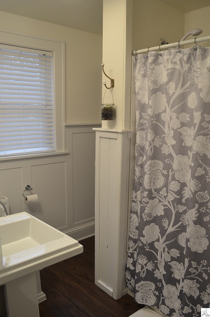 325 West Arrowhead Road Duluth, MN 55803 - Photo 14 of 17 2nd floor Main Bath