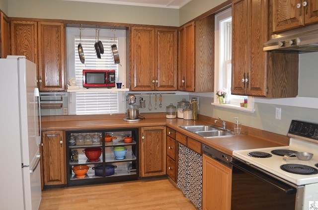 325 West Arrowhead Road Duluth, MN 55803 - Photo 8 of 17 Kitchen