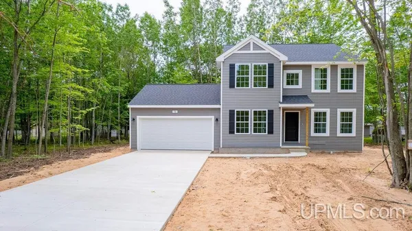 $449,900 | 73 Royal Oak Drive, Gladstone, MI 49837