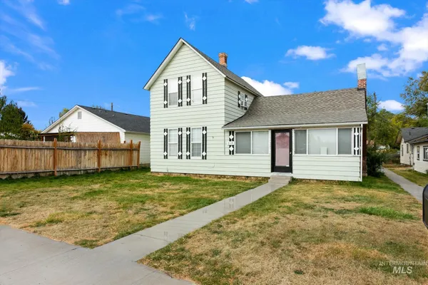 $575,000 | 219 24th Avenue South, Nampa, ID 83651