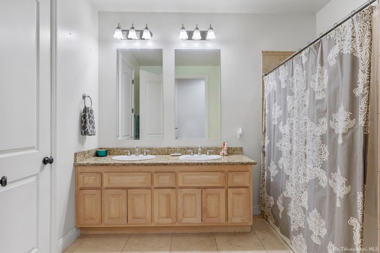 19500 Tucker Road Tehachapi, CA 93561 - Photo 33 of 54 Gallery Image 33