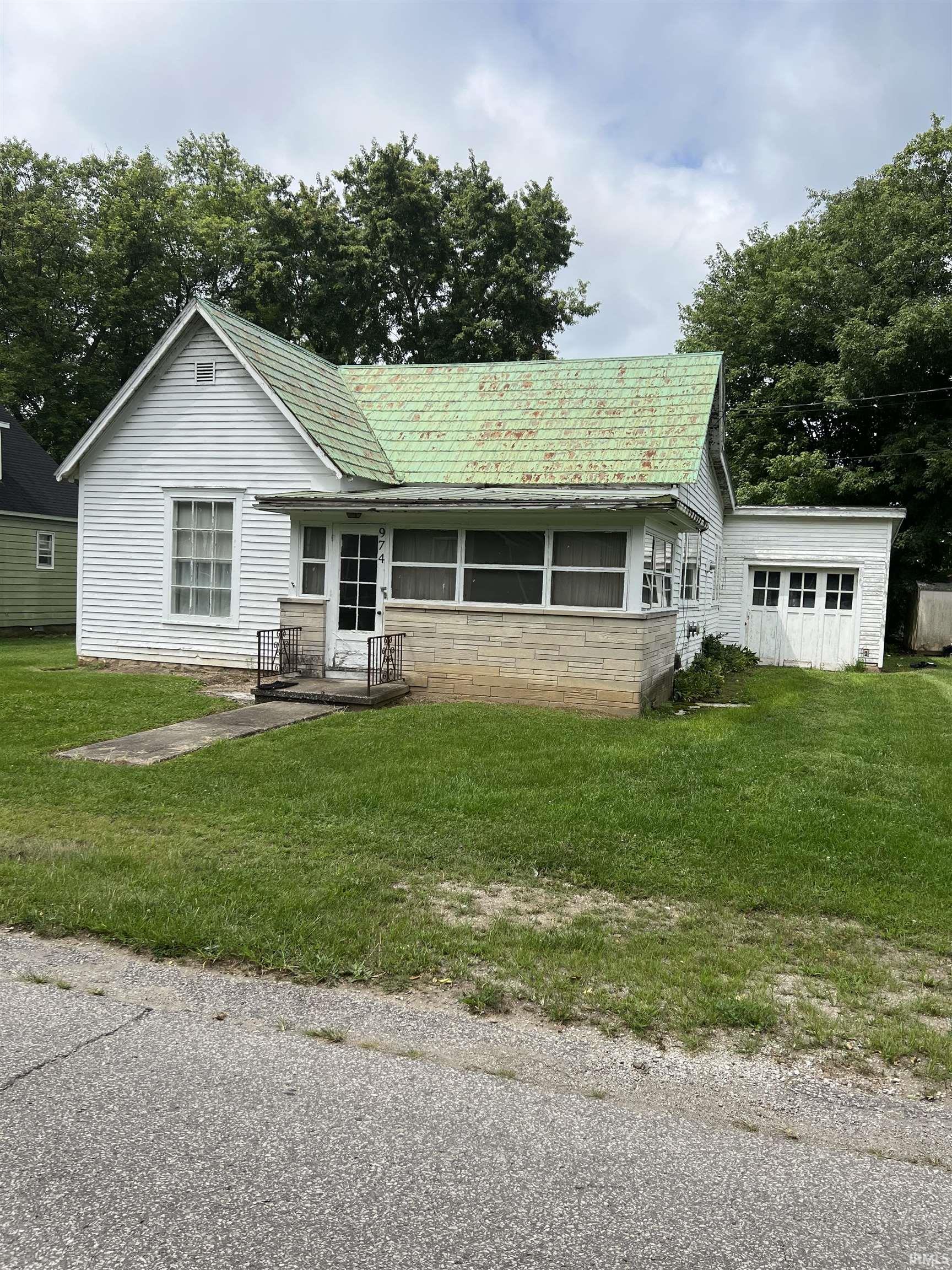 974 South 9th Street Mitchell, IN 47446 - Photo 1 of 3 Gallery Image 1
