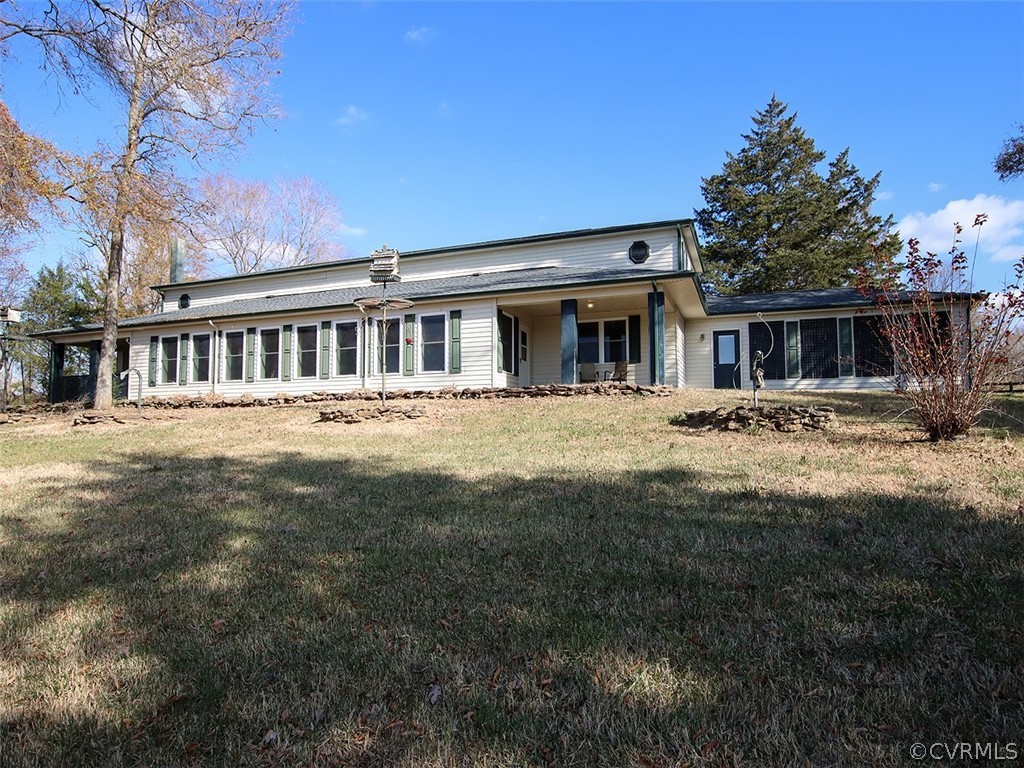 15208 Green Acres Road Beaverdam, VA 23015 - Photo 47 of 50 It's a unique and private place to make your home.