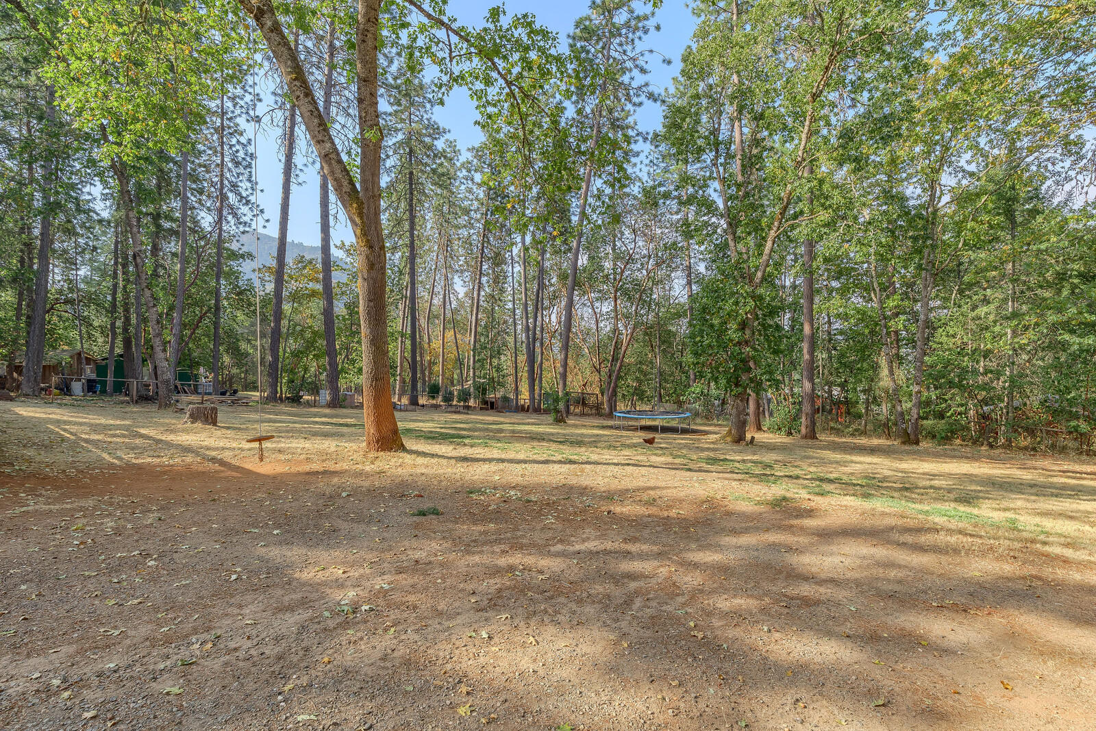 836 Summit Loop Grants Pass, OR 97527 - Photo 3 of 33 Property!