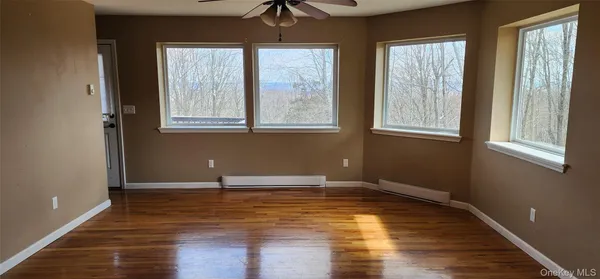 $2,600 | 448 Old Mountain Road, Unit 1, Port Jervis, NY 12771