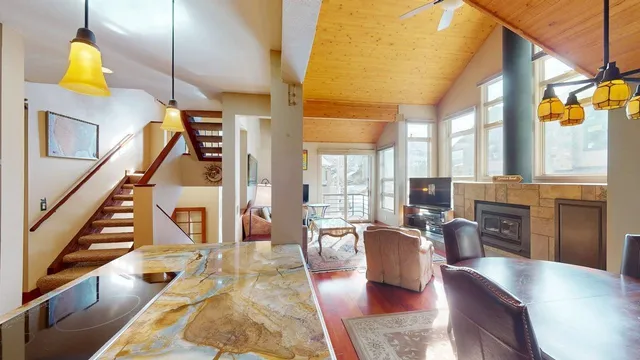 $1,249,000 | 3600 Chateau Road, Unit 2, Mammoth Lakes, CA 93546