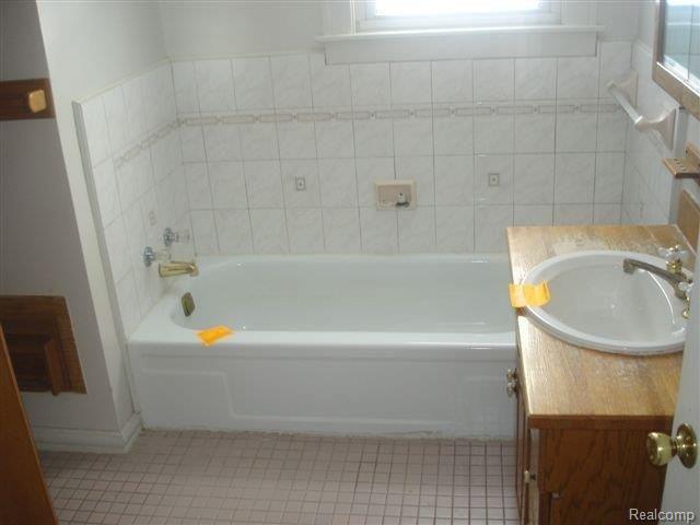285 Massoit Street Clawson, MI 48017 - Photo 7 of 7 DSC07423