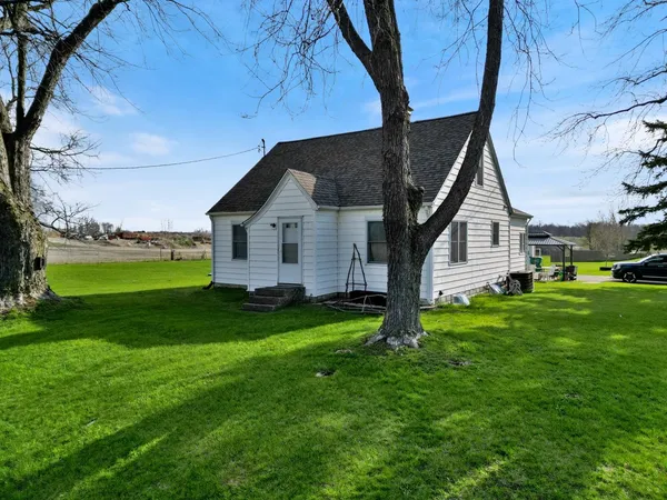 $350,000 | 5290 Highway 15, Warsaw, IN 46582
