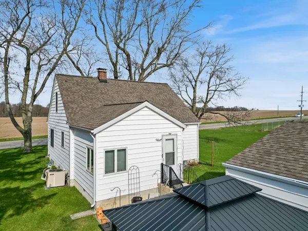 $350,000 | 5290 Highway 15, Warsaw, IN 46582