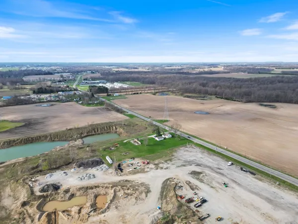 $350,000 | 5290 Highway 15, Warsaw, IN 46582