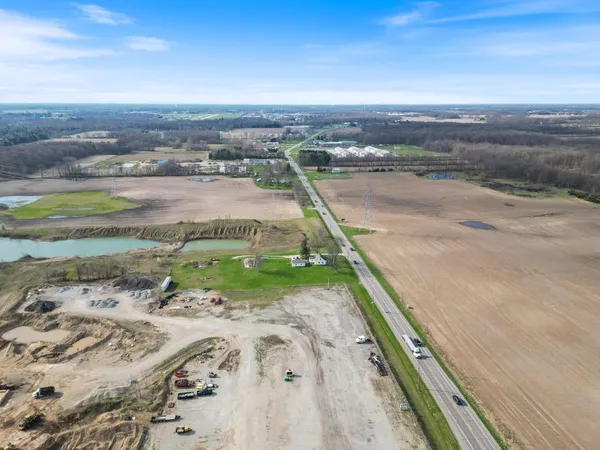 $350,000 | 5290 Highway 15, Warsaw, IN 46582