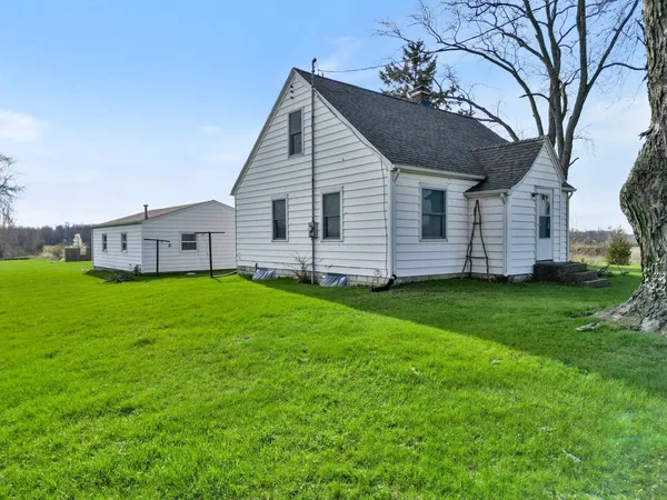 $350,000 | 5290 Highway 15, Warsaw, IN 46582