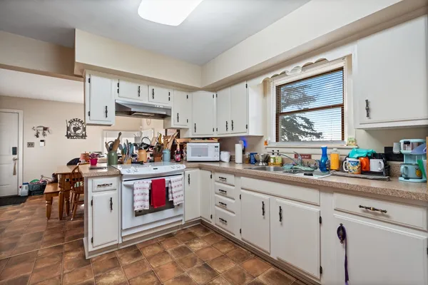 $350,000 | 5290 Highway 15, Warsaw, IN 46582