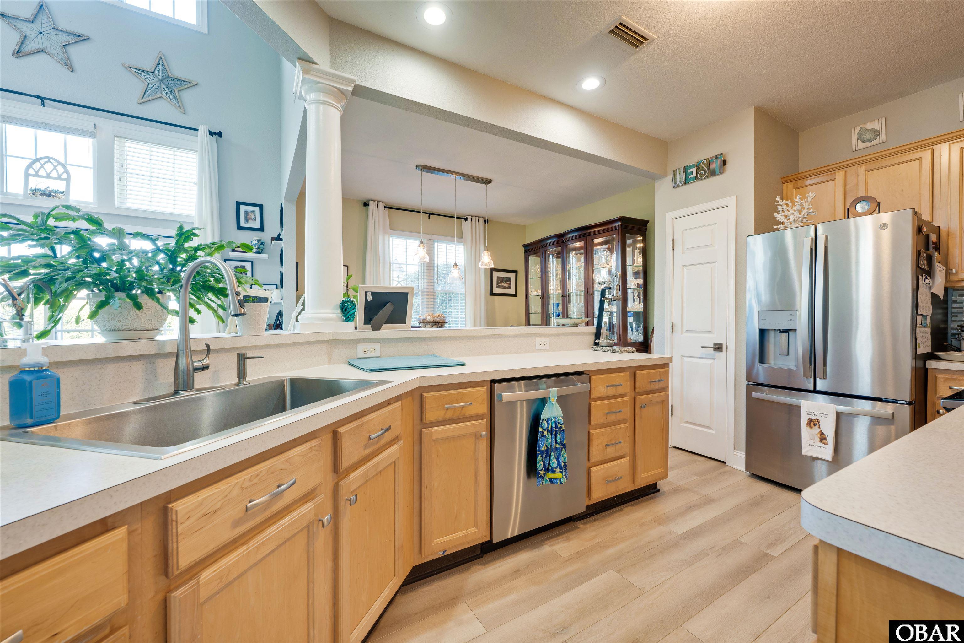 109 Gables Way, Unit 8B Kitty Hawk, NC 27949 - Photo 10 of 38