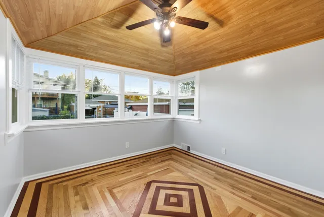 $3,600 | 4656 North Narragansett Avenue, Harwood Heights, IL 60706