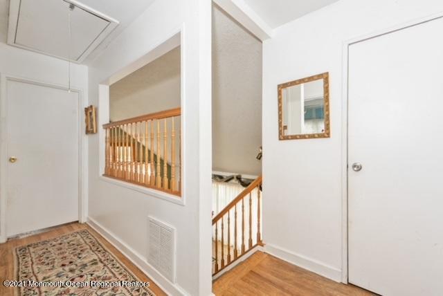 8 Nautilus Drive Leonardo, NJ 07737 - Photo 14 of 25 8 Nautilus hallway