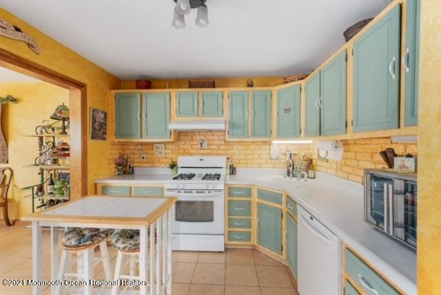 8 Nautilus Drive Leonardo, NJ 07737 - Photo 15 of 25 8 Nautilus kitchen