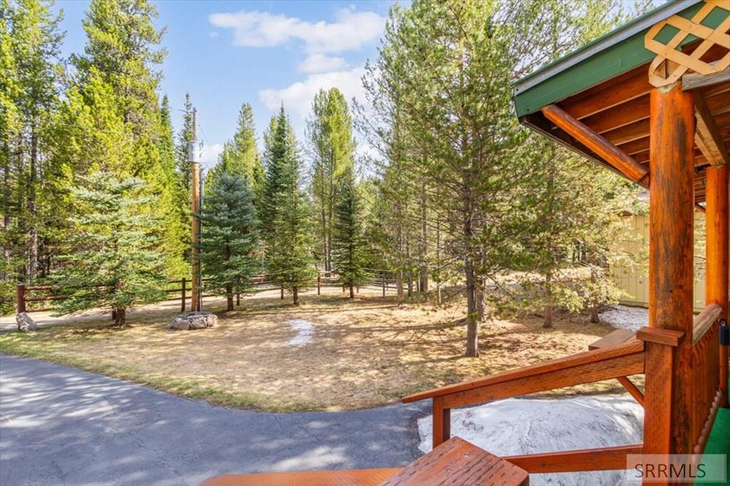 4010 Coyote Road Island Park, ID 83429 - Photo 11 of 62