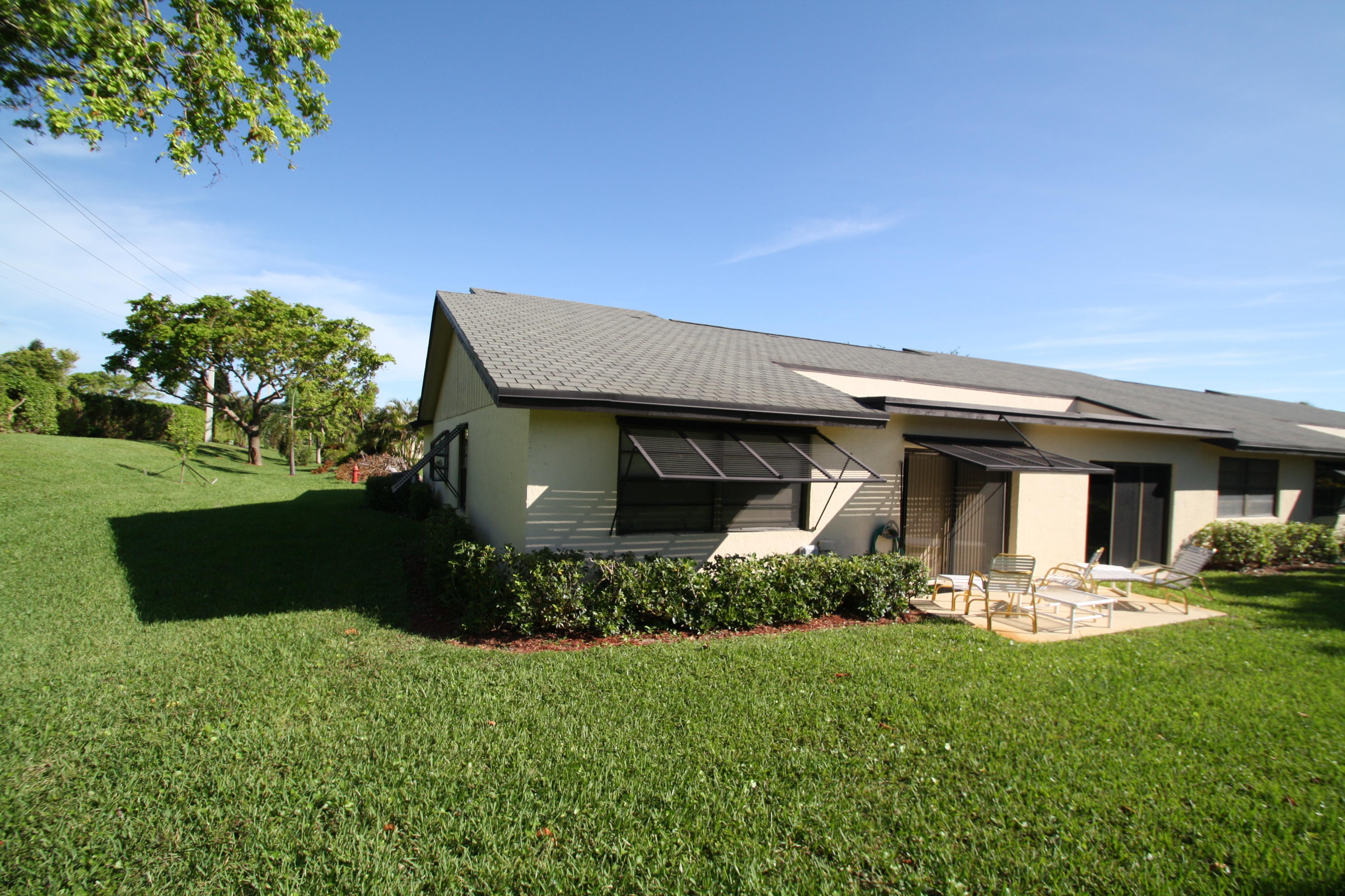 2 Ridge Pointe Drive, Unit F Boynton Beach, FL 33435 - Photo 5 of 29 Back Patio