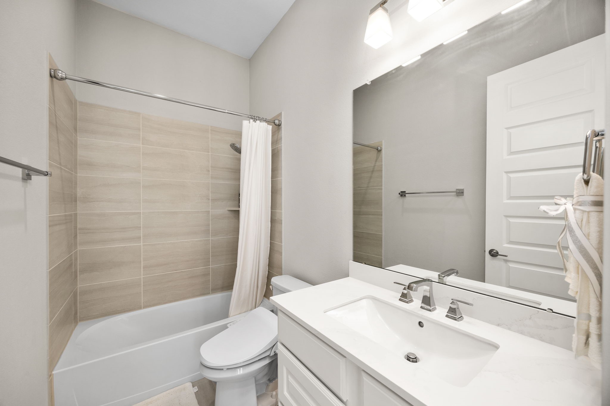 29402 Cir S Rnch Trail Fulshear, TX 77406 - Photo 32 of 50 a bathroom with a sink toilet and shower