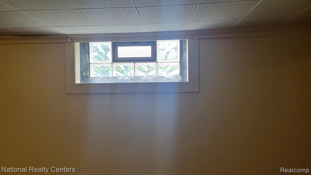 9030 Hemingway Redford, MI 48239 - Photo 23 of 27