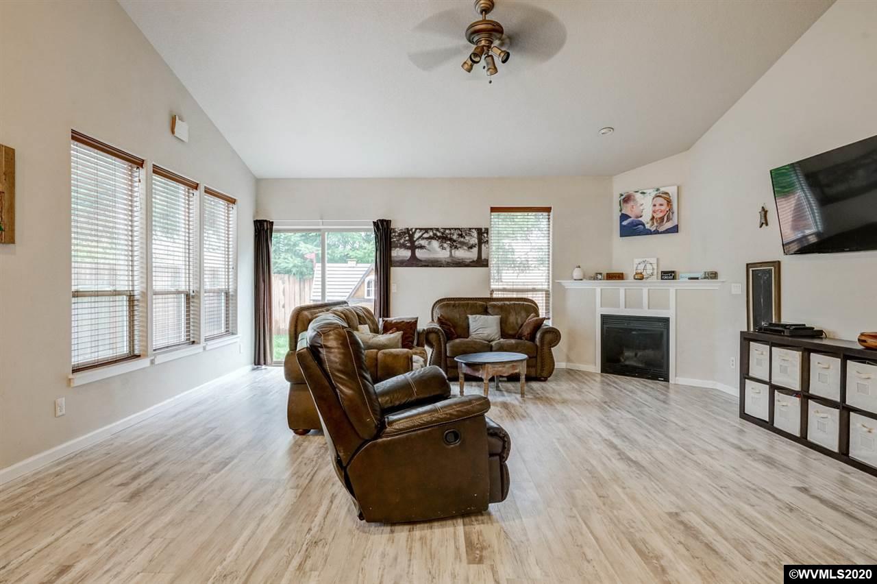 915 Salamander Road Southeast Jefferson, OR 97352 - Photo 13 of 33 Gallery Image 13