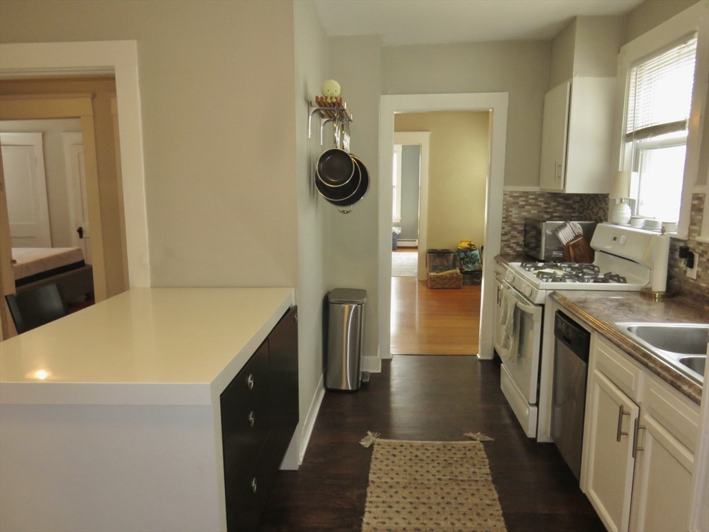37-39 Parmenter Road, Unit 39 Waltham, MA 02453 - Photo 12 of 27