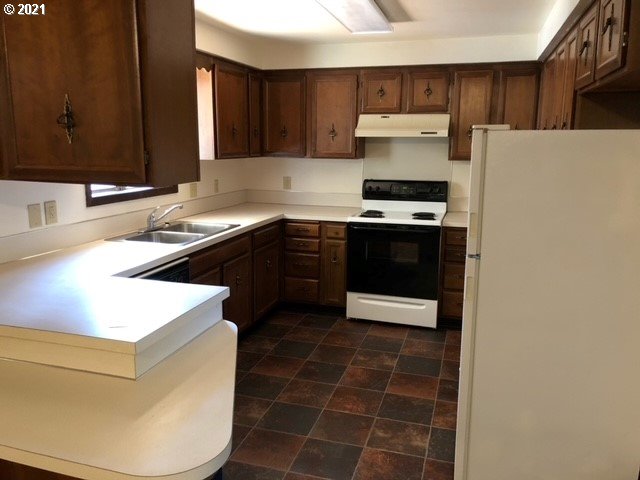 265 Southwest Oak Street Dallas, OR 97338 - Photo 11 of 13 Gallery Image 11
