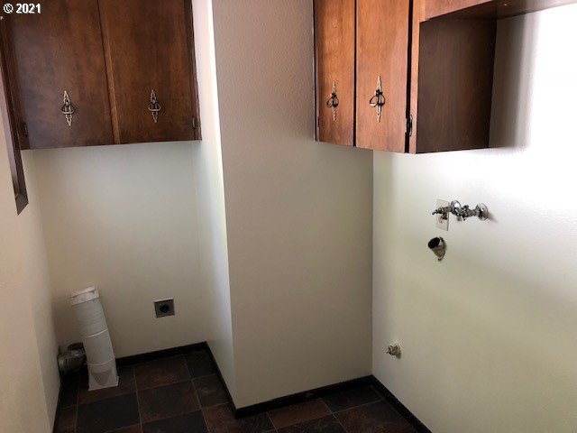 265 Southwest Oak Street Dallas, OR 97338 - Photo 10 of 13 Gallery Image 10