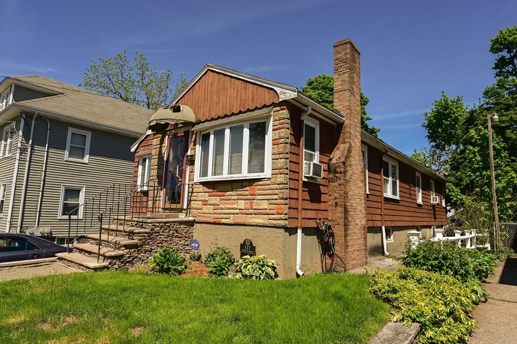 117 Fairmount Street Boston, MA 02124 - Photo 1 of 9