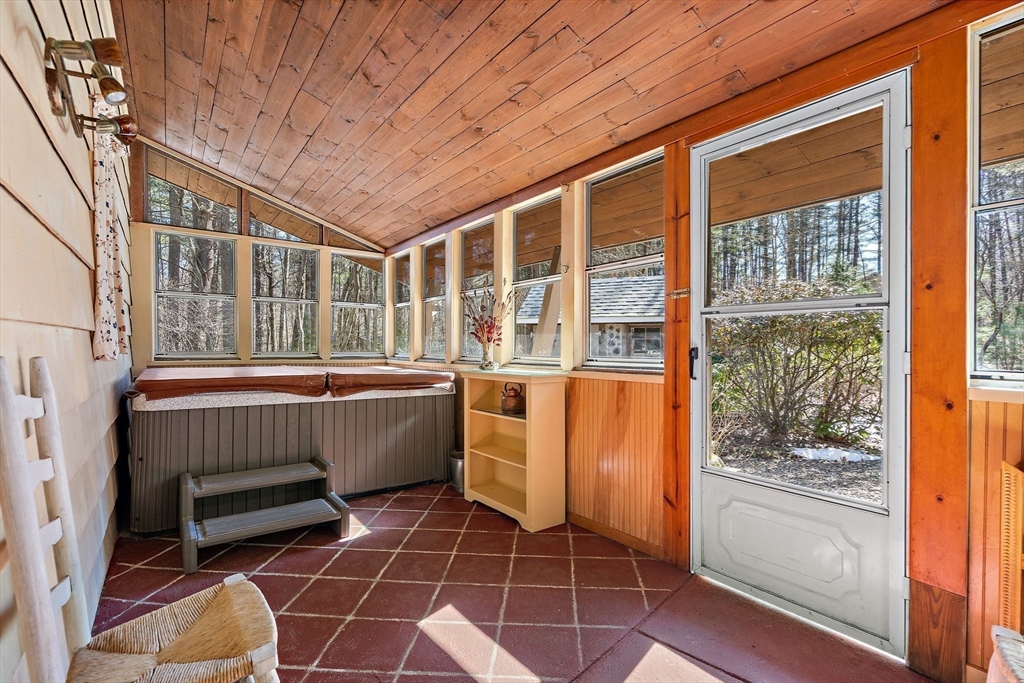 352 Taylor Road Stow, MA 01775 - Photo 30 of 39