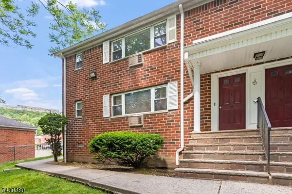 $1,900 | 2467 Highway 10, Unit 1B, Morris Plains, NJ 07950