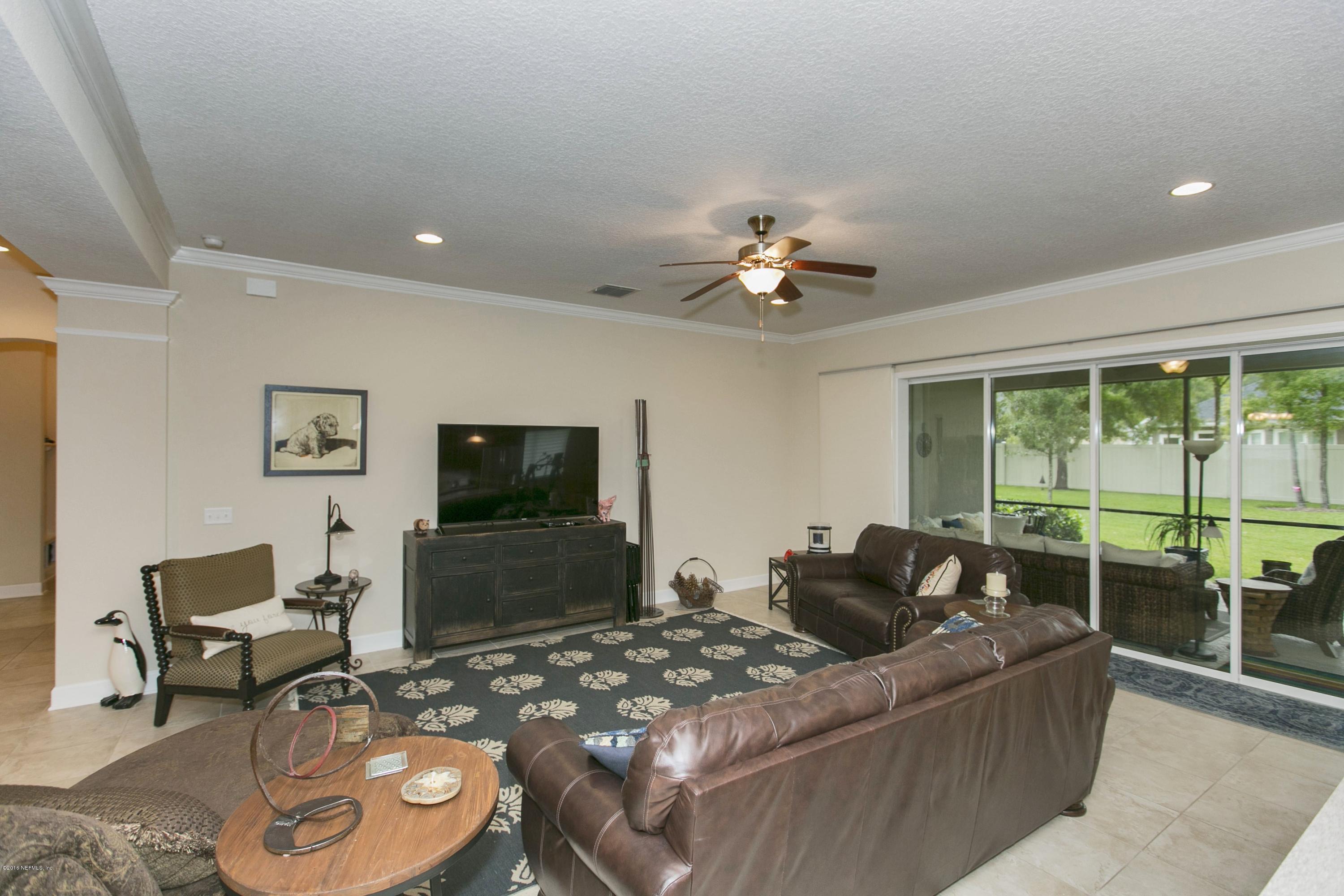 3913 Tar Kiln Road Jacksonville, FL 32223 - Photo 8 of 25 3913 Tar Kiln Rd Family Room