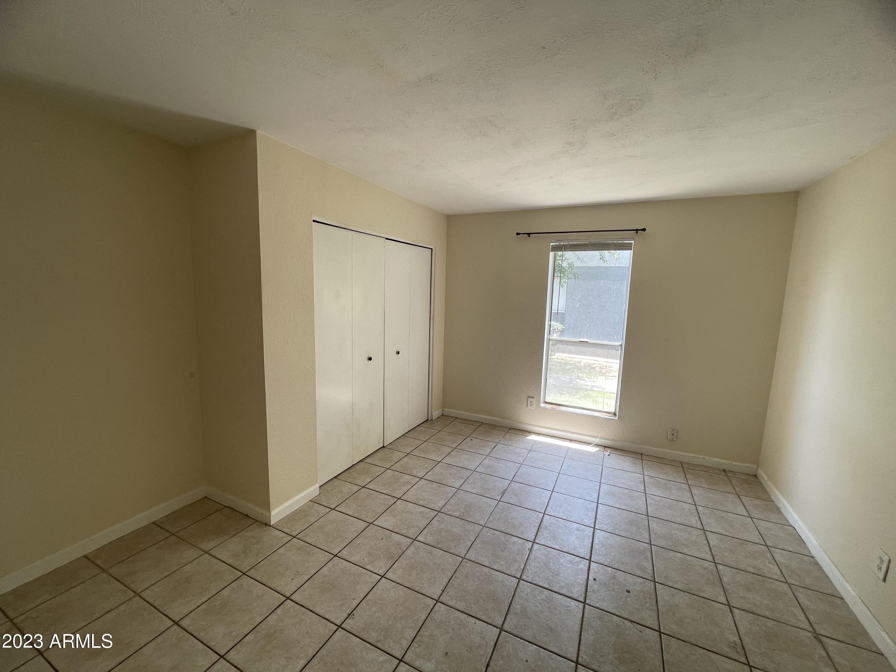 2605 West Ocotillo Road, Unit 1 Phoenix, AZ 85017 - Photo 8 of 19 IMG_9167