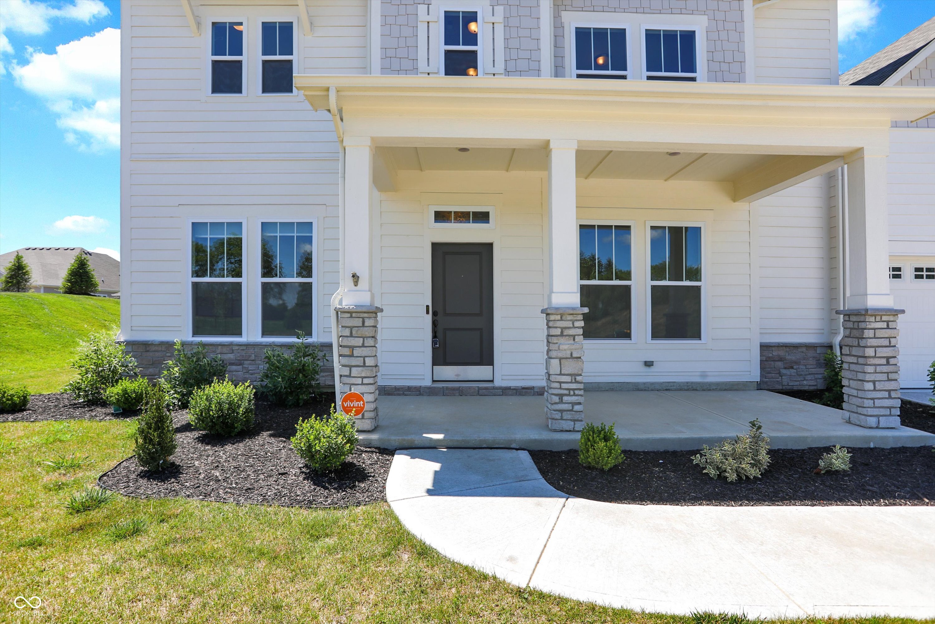 15831 Ridan Street Fishers, IN 46040 - Photo 3 of 56 Gallery Image 3