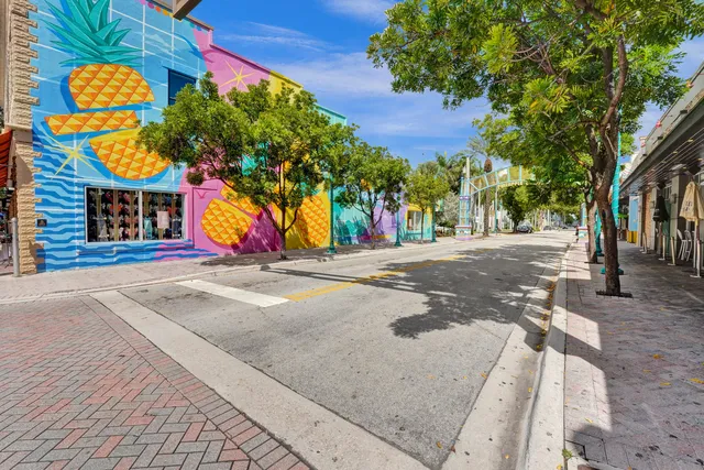 $2,999,999 | 246 North Swinton Avenue, Delray Beach, FL 33444