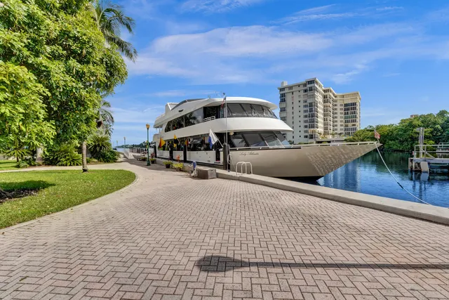 $2,999,999 | 246 North Swinton Avenue, Delray Beach, FL 33444