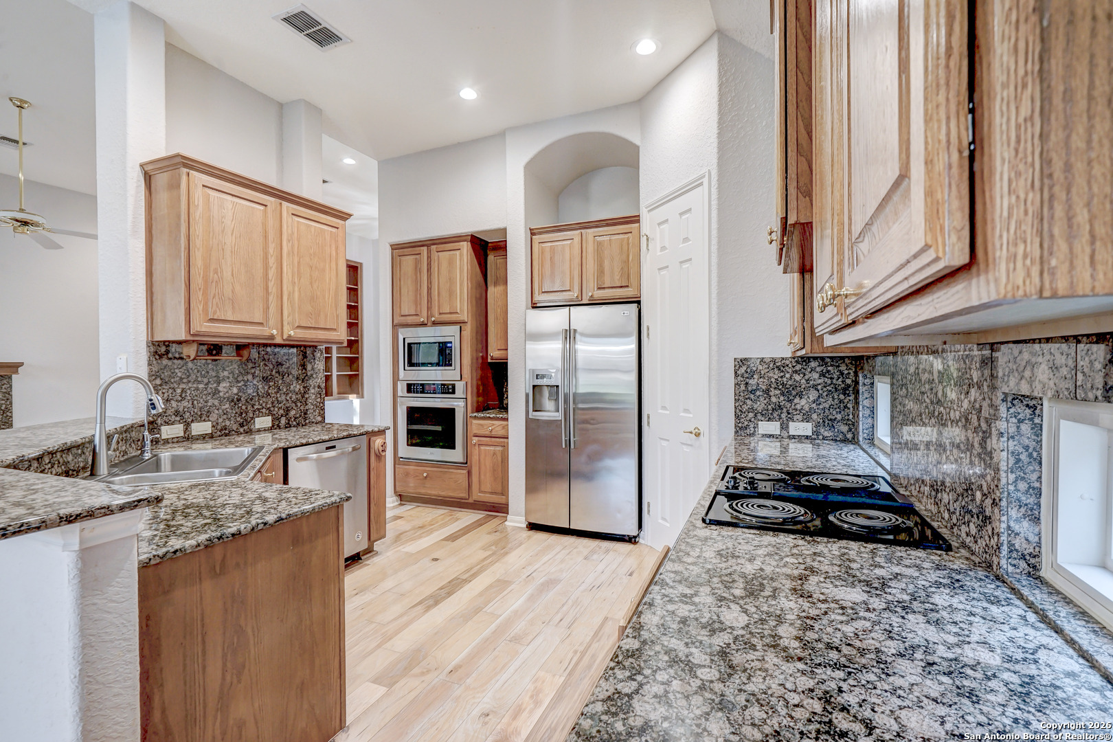 3707 Rustling Oaks San Antonio, TX 78259 - Photo 10 of 39