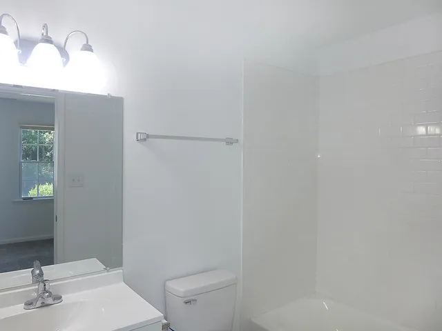 $1,400 | 101 Rock Haven Road, Unit G704, Carrboro, NC 27510