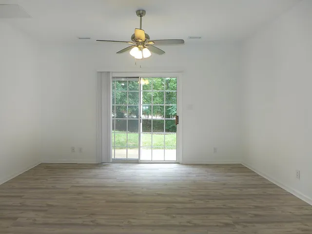 $1,400 | 101 Rock Haven Road, Unit G704, Carrboro, NC 27510