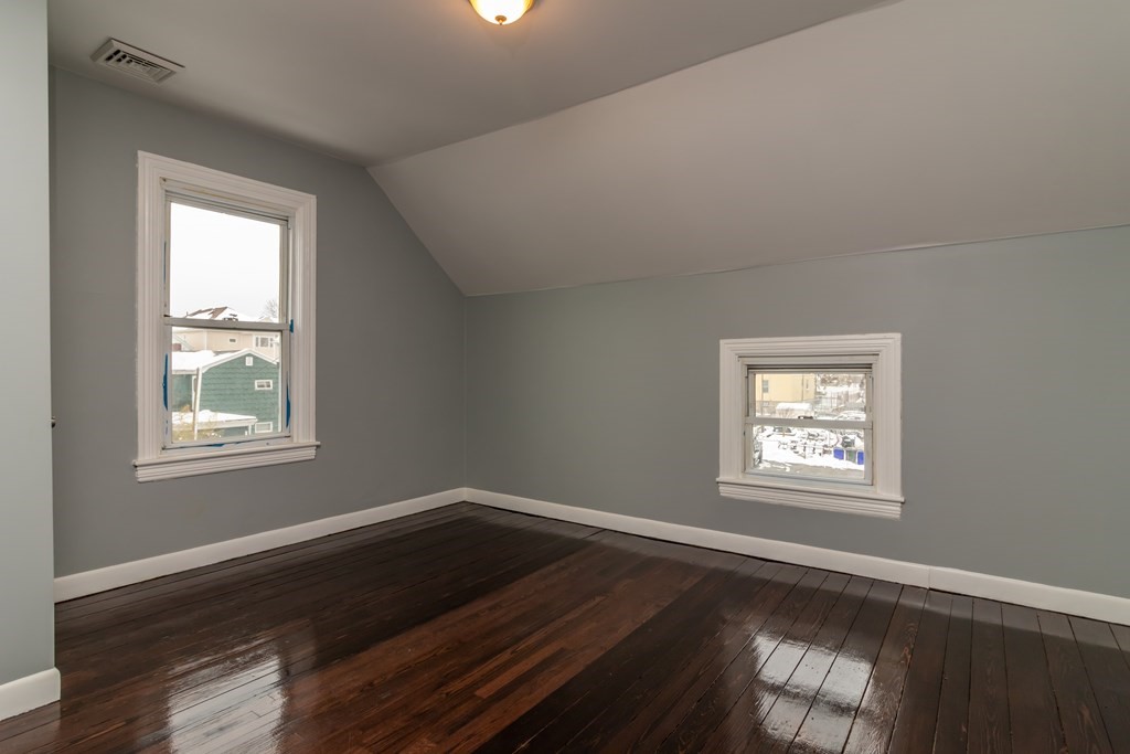 181 Tecumseh Street Fall River, MA 02721 - Photo 29 of 34