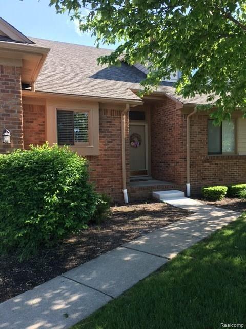 16842 Country Ridge Lane Macomb, MI 48044 - Photo 1 of 21 Gallery Image 1
