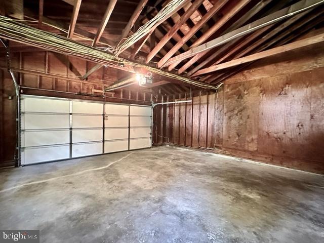 86 South Burlington Road Bridgeton, NJ 08302 - Photo 37 of 42 Garage