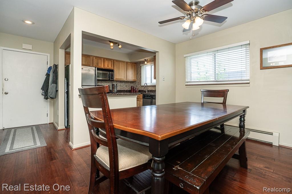 1097 Tienken Court Rochester Hills, MI 48306 - Photo 11 of 27