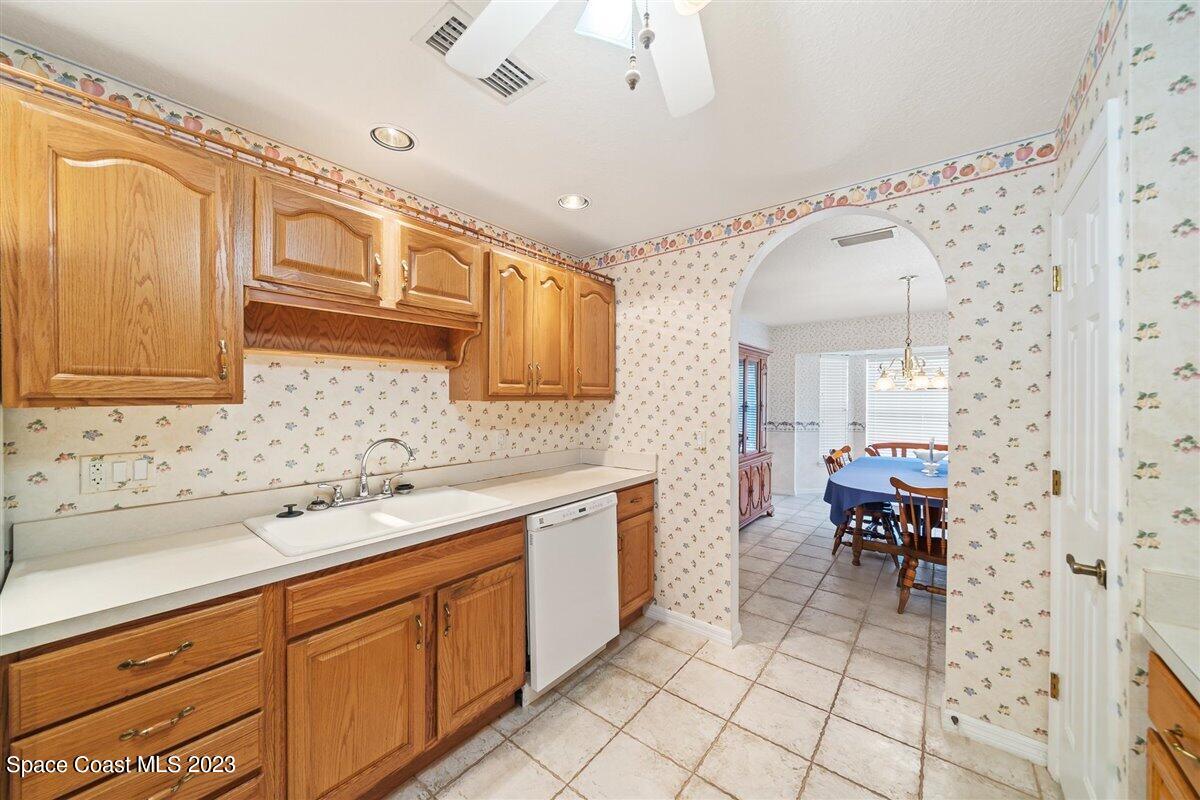3949 Hunters Ridge Way Titusville, FL 32796 - Photo 11 of 37 12-untitled-18