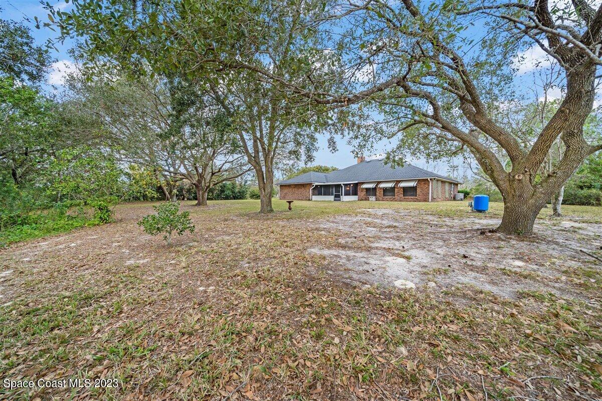 3949 Hunters Ridge Way Titusville, FL 32796 - Photo 32 of 37 35-untitled-34
