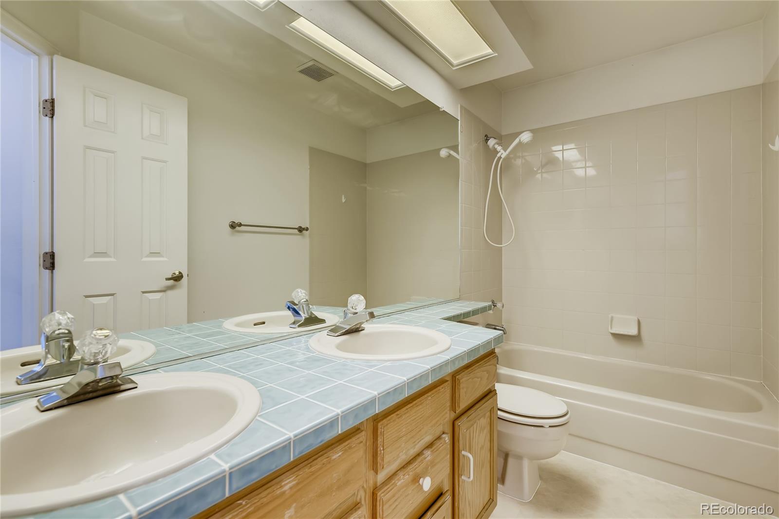 9295 Windsor Way Highlands Ranch, CO 80126 - Photo 19 of 28 Gallery Image 19