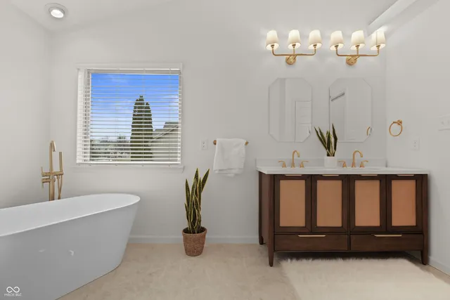 $425,000 | 14901 Windmill Drive, Carmel, IN 46033